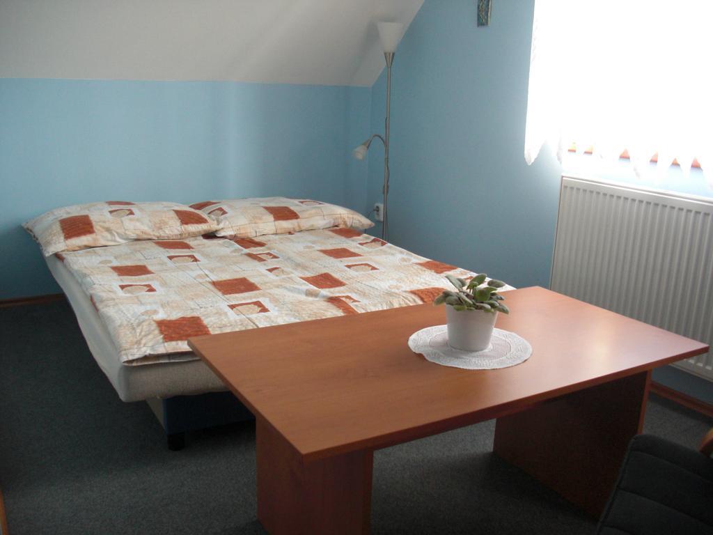 Pension Olga Klecany Room photo